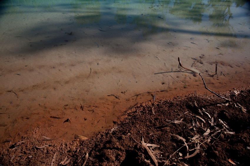 Polluted Hanrahans Creek near Redbank Mine, © Jessie Boylan / MPI 2011